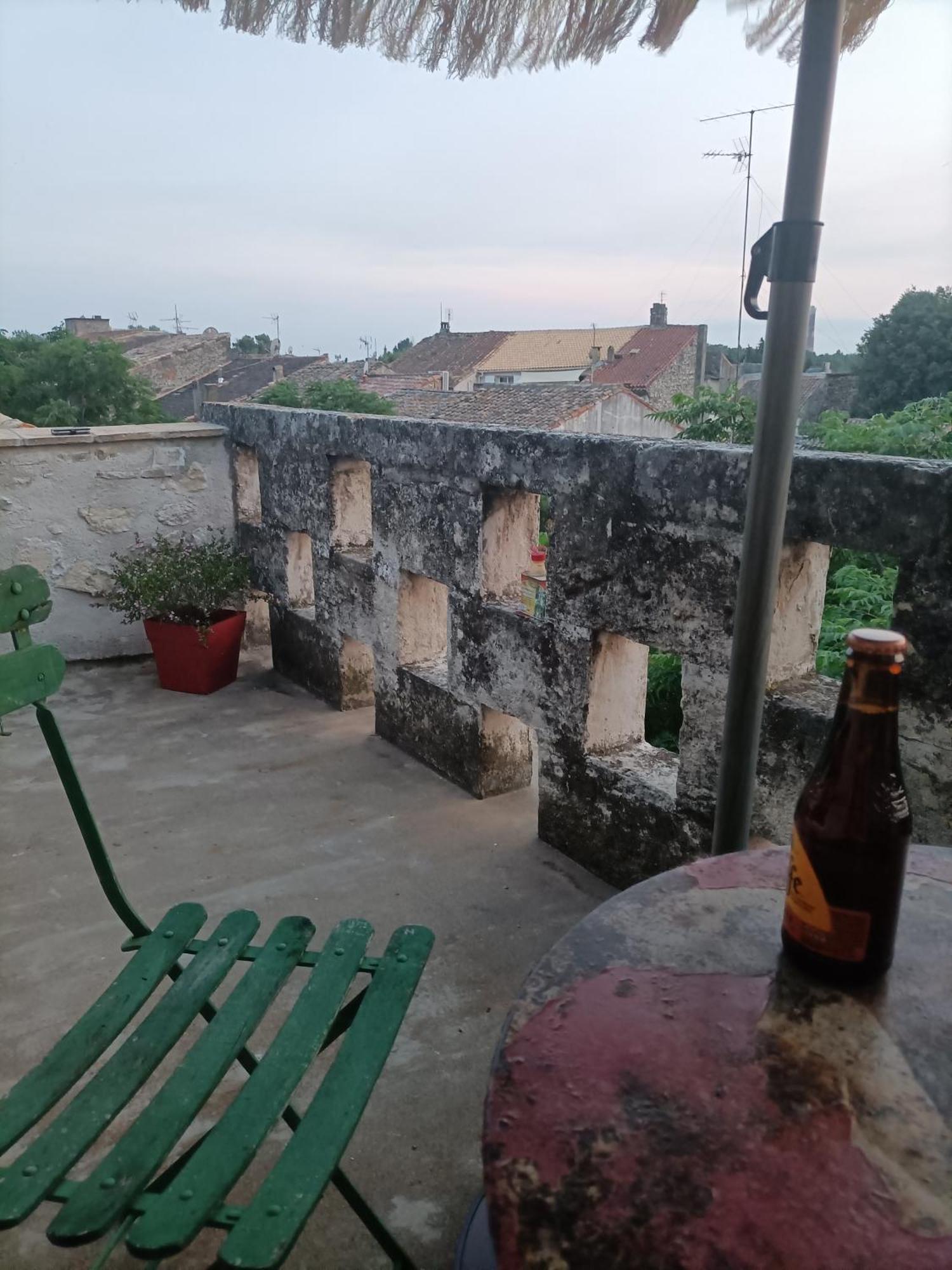 Aramon A Deux Pas D'Avignonヴィラ エクステリア 写真